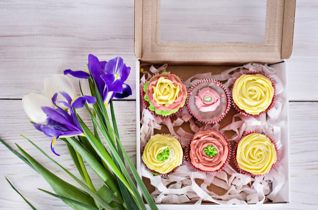 A bouquet of flowers and some cupcakes make an excellent inexpensive Mother's day gift.